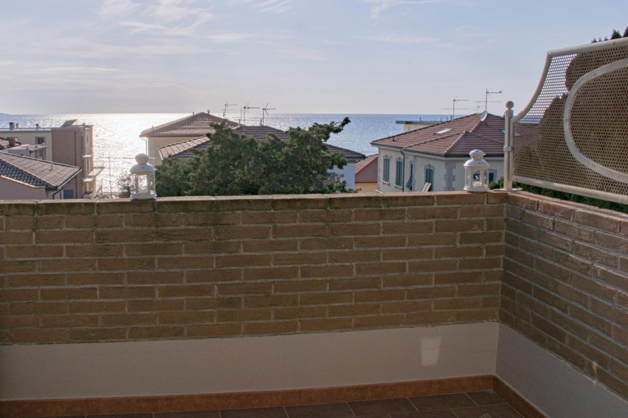 Casa Myconis 68Mq A Due Passi Dal Mare Di San Vincenzo Διαμέρισμα Εξωτερικό φωτογραφία